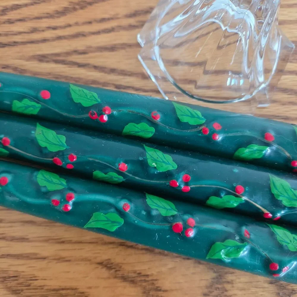 VTG Tag Hand Painted Christmas Holly Berry Green Taper Candles 12
